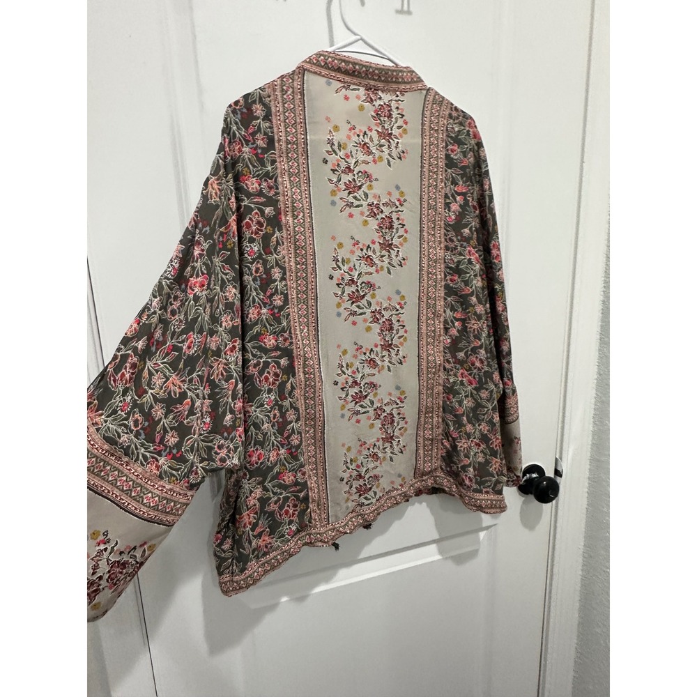 Free People Wildflower cinched kimono Mixed Print Boho M/L - Picture 5 of 6